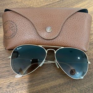 Ray-Ban Aviator Classic
